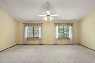 2879 Devonshire Pl, Woodbury, MN 55125 - Photo 16