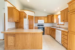 180 Falcon St, Audubon, MN 56511 - Photo 22