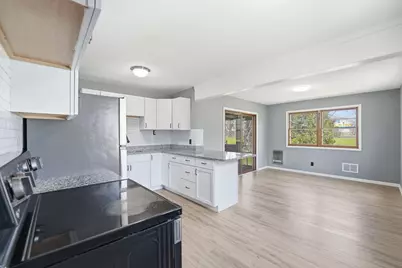 1697 Rose Place, Roseville, MN 55113 - Photo 8