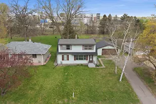 1697 Rose Pl, Roseville, MN 55113 - Photo 26