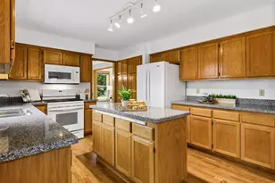 18224 88th Ave N, Maple Grove, MN 55311 - Photo 16
