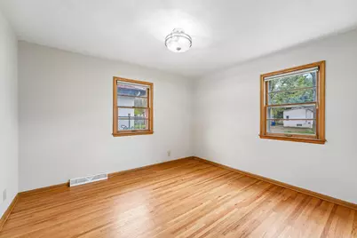 2164 Reaney Avenue E, Saint Paul, MN 55119 - Photo 10