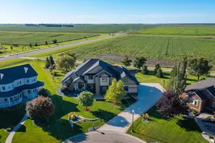 4856 2nd St SW, Moorhead, MN 56560 - Photo 2