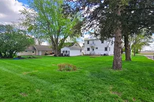421 2nd St SW, New Richland, MN 56072 - Photo 4