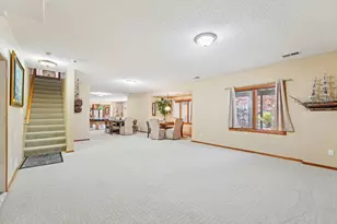 18685 Highview Ave, Lakeville, MN 55044 - Photo 32