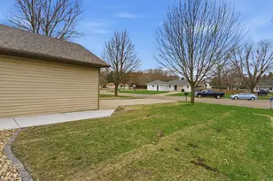 1811 13th St SE, Willmar, MN 56201 - Photo 38