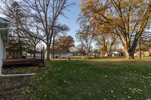 711 E Blue Earth St, Lake Crystal, MN 56055 - Photo 26