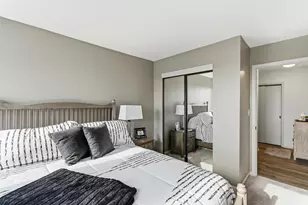 220 Broadway Ave S, Rochester, MN 55904 - Photo 16