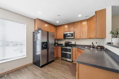 2894 Clover Ridge Drive, Chaska, MN 55318 - Photo 8