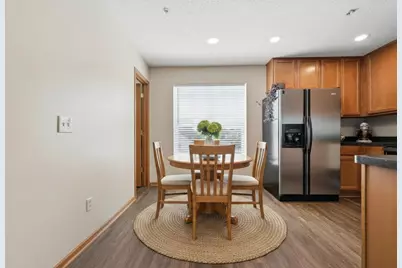 2894 Clover Ridge Drive, Chaska, MN 55318 - Photo 10