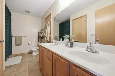 2894 Clover Ridge Drive, Chaska, MN 55318 - Photo 16