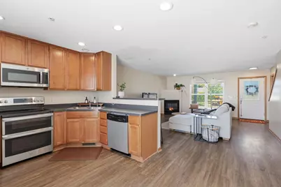 2894 Clover Ridge Drive, Chaska, MN 55318 - Photo 10
