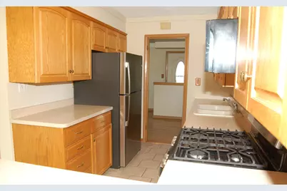 601 5th Avenue S, Hopkins, MN 55343 - Photo 8