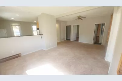 325 E Court Street, Belle Plaine, MN 56011 - Photo 6