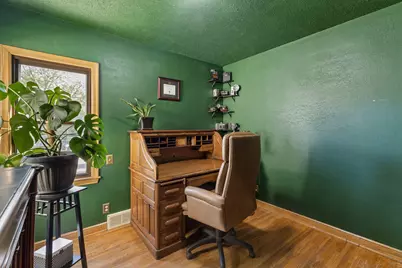 1804 7th Street E, Saint Paul, MN 55119 - Photo 18