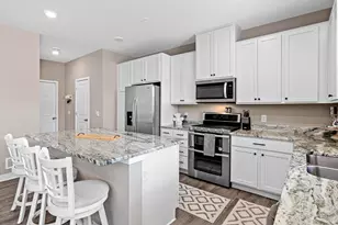 13840 Kaylemore Trl, Rosemount, MN 55068 - Photo 12