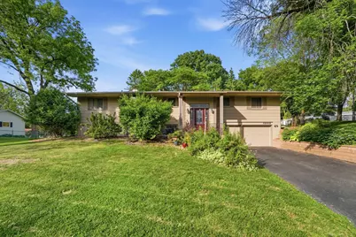 12913 Eagle Ridge Drive, Burnsville, MN 55337 - Photo 4