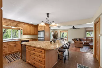 9551 Riverview Road, Eden Prairie, MN 55347 - Photo 6