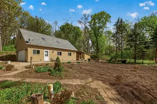 9551 Riverview Rd, Eden Prairie, MN 55347 - Photo 26