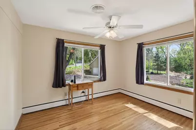 9551 Riverview Road, Eden Prairie, MN 55347 - Photo 20