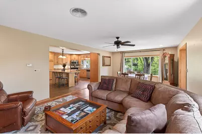 9551 Riverview Road, Eden Prairie, MN 55347 - Photo 4