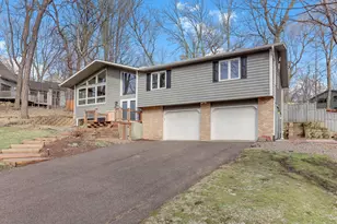 4209 Kemrich Cir, Minnetonka, MN 55345 - Photo 2