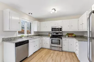 4209 Kemrich Cir, Minnetonka, MN 55345 - Photo 12
