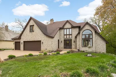 6135 Berkshire Lane N, Plymouth, MN 55446 - Photo 2