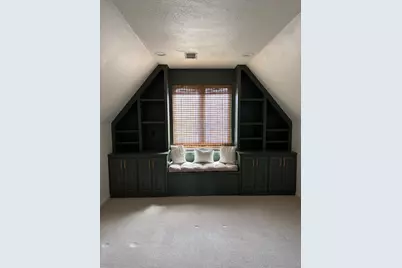 6135 Berkshire Lane N, Plymouth, MN 55446 - Photo 1