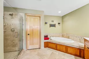 15704 Cobblestone Lake Pkwy, Apple Valley, MN 55124 - Photo 36