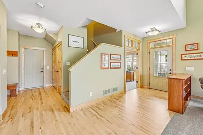15704 Cobblestone Lake Parkway, Apple Valley, MN 55124 - Photo 8