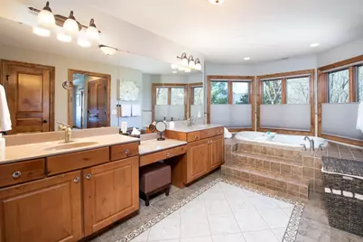 204 Woodhill Court, Mankato, MN 56001 - Photo 18