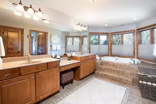 204 Woodhill Ct, Mankato, MN 56001 - Photo 18