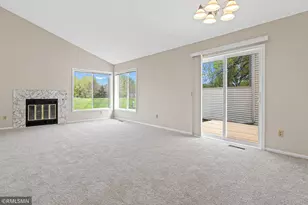 1421 Granada Tr N, Oakdale, MN 55128 - Photo 2