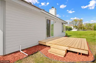 1421 Granada Tr N, Oakdale, MN 55128 - Photo 28