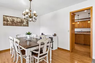 321 Dunbar Way, Mahtomedi, MN 55115 - Photo 14