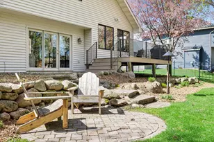 321 Dunbar Way, Mahtomedi, MN 55115 - Photo 48