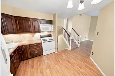 3031 25th St NW, Rochester, MN 55901 - Photo 8