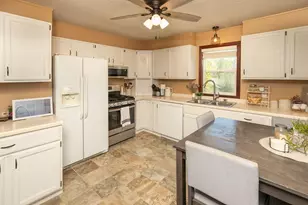3118 Rose Heights Dr SE, Rochester, MN 55904 - Photo 6