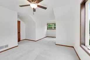 7018 15th St N, Oakdale, MN 55128 - Photo 38