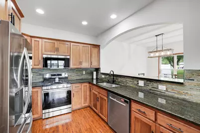 7018 15th Street N, Oakdale, MN 55128 - Photo 6