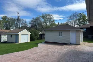 655 57th Ave NE, Fridley, MN 55432 - Photo 10