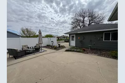 906 Willow Avenue, Marshall, MN 56258 - Photo 20