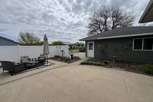 906 Willow Ave, Marshall, MN 56258 - Photo 20
