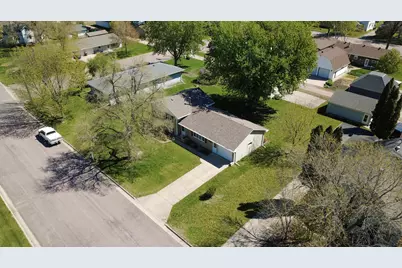 807 N Renville Street, Winthrop, MN 55396 - Photo 28
