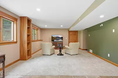 987 Parkview Lane, Hudson, WI 54016 - Photo 14