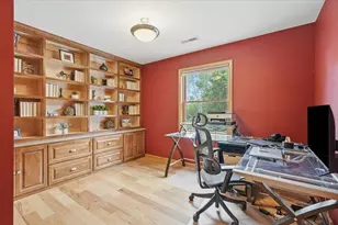 987 Parkview Ln, Hudson, WI 54016 - Photo 10