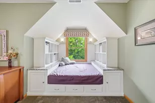 987 Parkview Ln, Hudson, WI 54016 - Photo 6