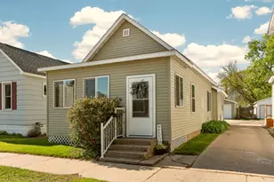 659 W 4th St, Winona, MN 55987 - Photo 1