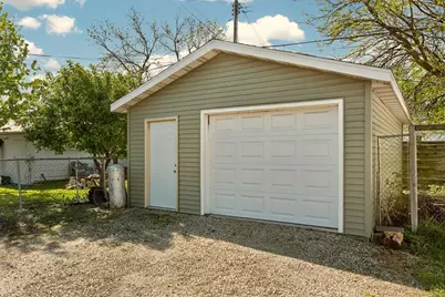 659 W 4th Street, Winona, MN 55987 - Photo 2